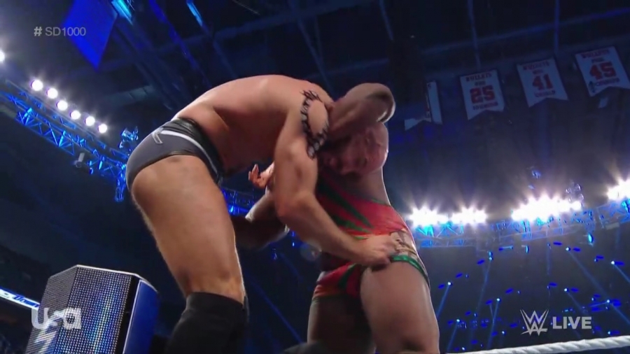 The_Bar_Smackdown_mp40503.jpg