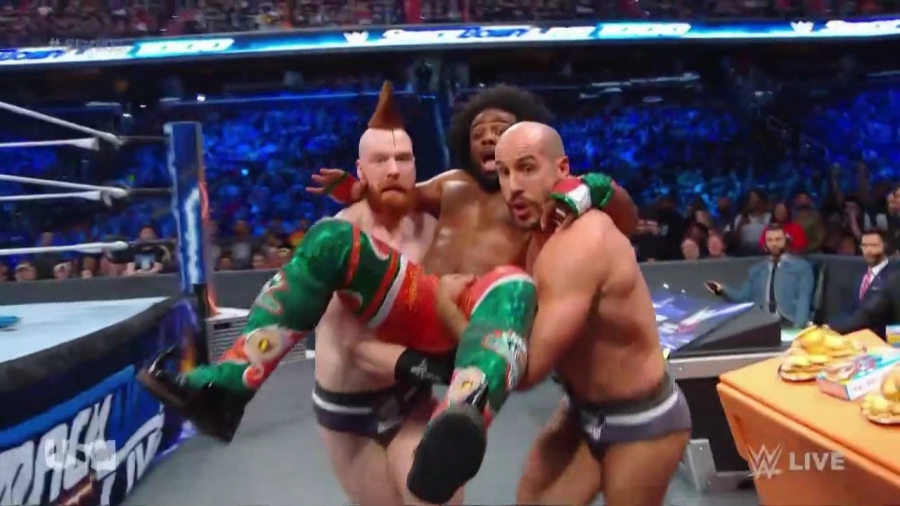 The_Bar_Smackdown_mp40553.jpg