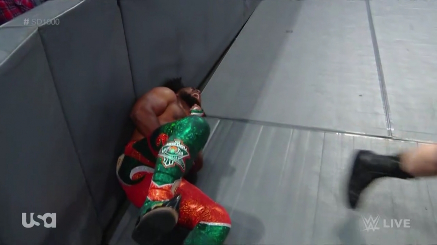 The_Bar_Smackdown_mp40557.jpg