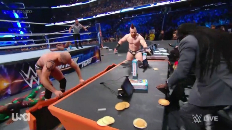 The_Bar_Smackdown_mp40565.jpg