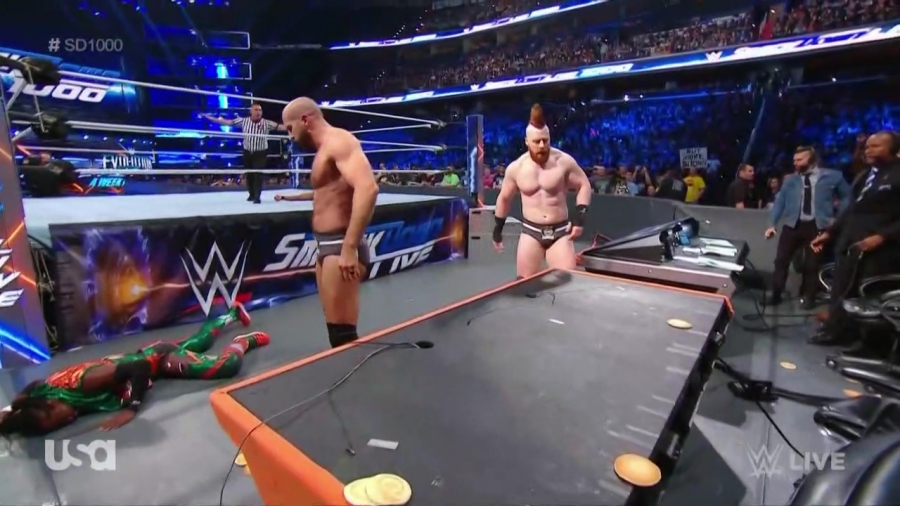 The_Bar_Smackdown_mp40571.jpg