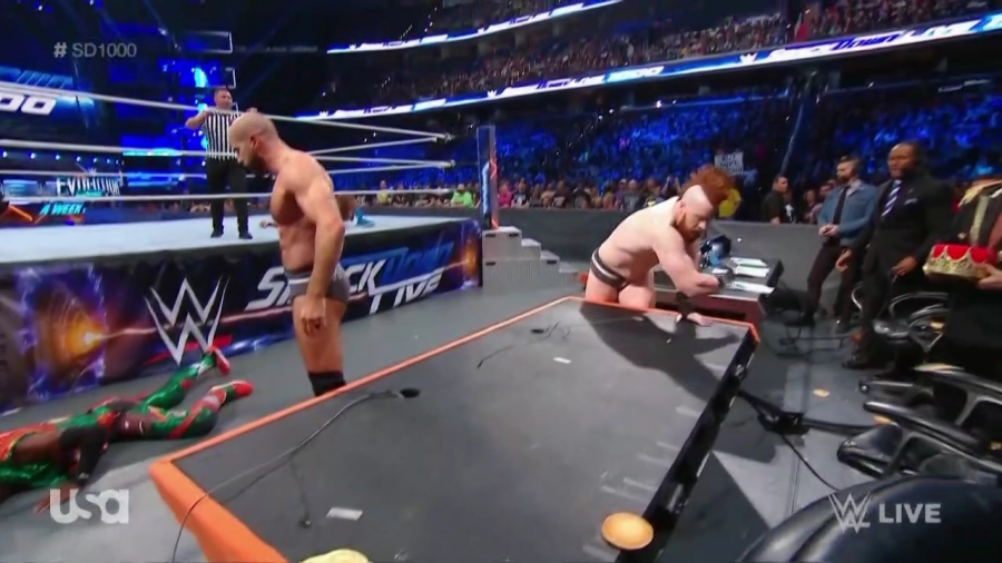The_Bar_Smackdown_mp40572.jpg