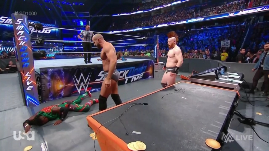 The_Bar_Smackdown_mp40574.jpg
