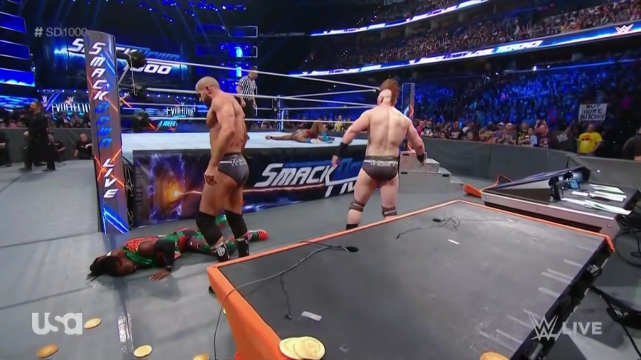 The_Bar_Smackdown_mp40576.jpg