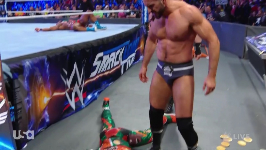 The_Bar_Smackdown_mp40578.jpg