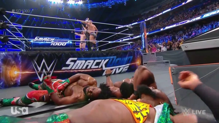 The_Bar_Smackdown_mp40717.jpg