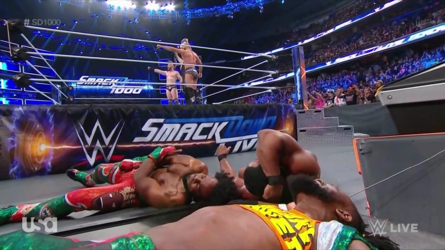 The_Bar_Smackdown_mp40718.jpg