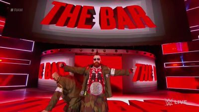 The_Bar_mp40032~2.jpg