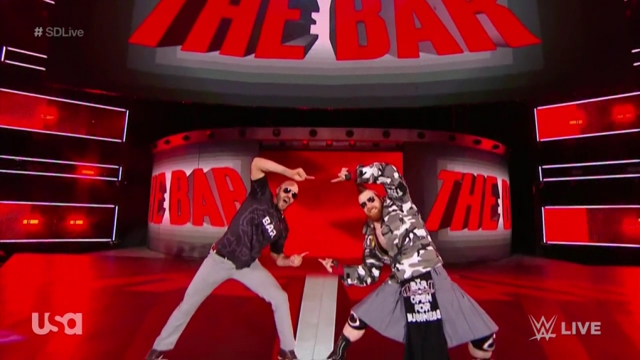 The_Bar_mp41131.jpg