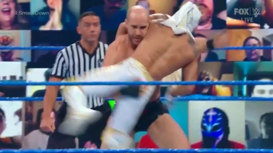 WWE_Friday_Night_SmackDown_2020_08_28_720p_HDTV_x264-NWCHD_mp40736.jpg