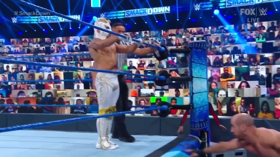 WWE_Friday_Night_SmackDown_2020_08_28_720p_HDTV_x264-NWCHD_mp40761.jpg