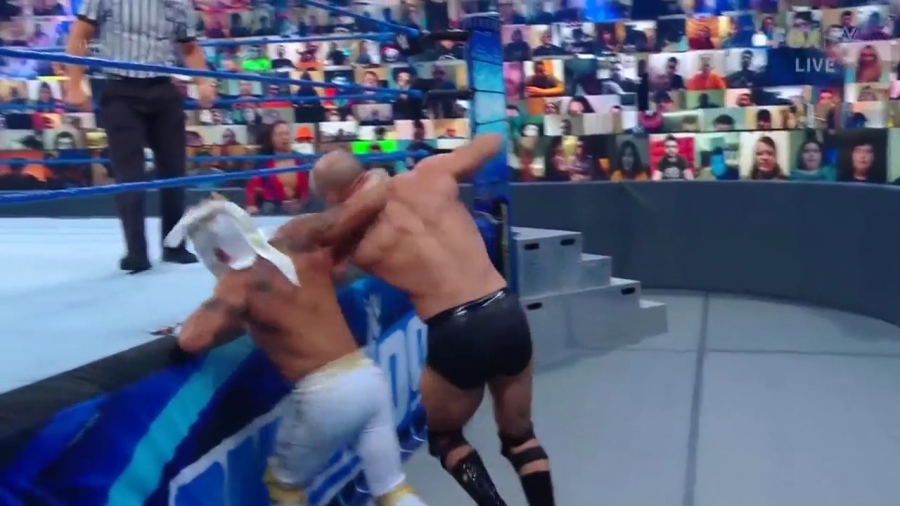 WWE_Friday_Night_SmackDown_2020_08_28_720p_HDTV_x264-NWCHD_mp40772.jpg