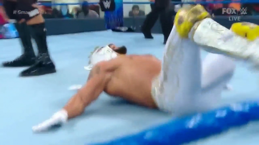 WWE_Friday_Night_SmackDown_2020_08_28_720p_HDTV_x264-NWCHD_mp40804.jpg
