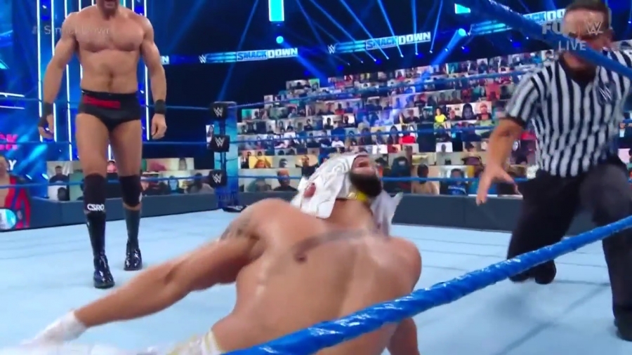 WWE_Friday_Night_SmackDown_2020_08_28_720p_HDTV_x264-NWCHD_mp40806.jpg