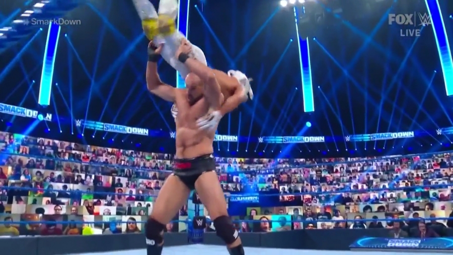 WWE_Friday_Night_SmackDown_2020_08_28_720p_HDTV_x264-NWCHD_mp40822.jpg