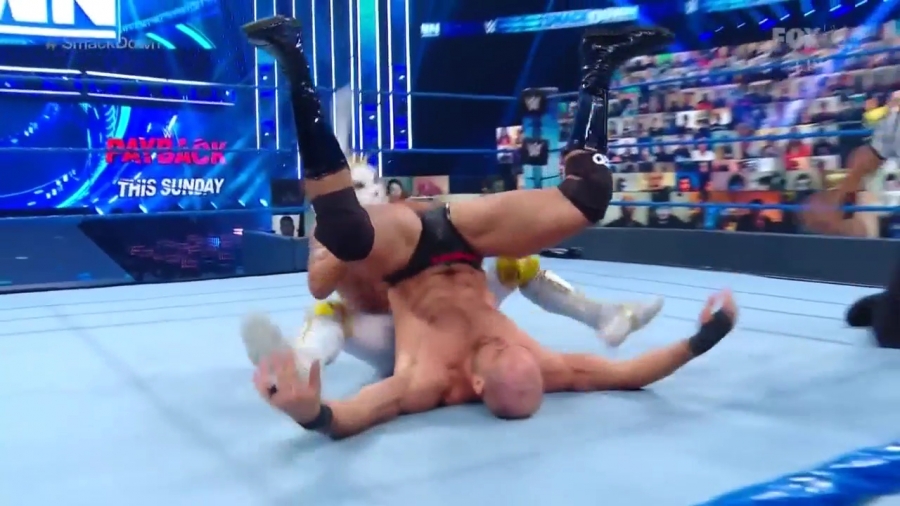 WWE_Friday_Night_SmackDown_2020_08_28_720p_HDTV_x264-NWCHD_mp40829.jpg