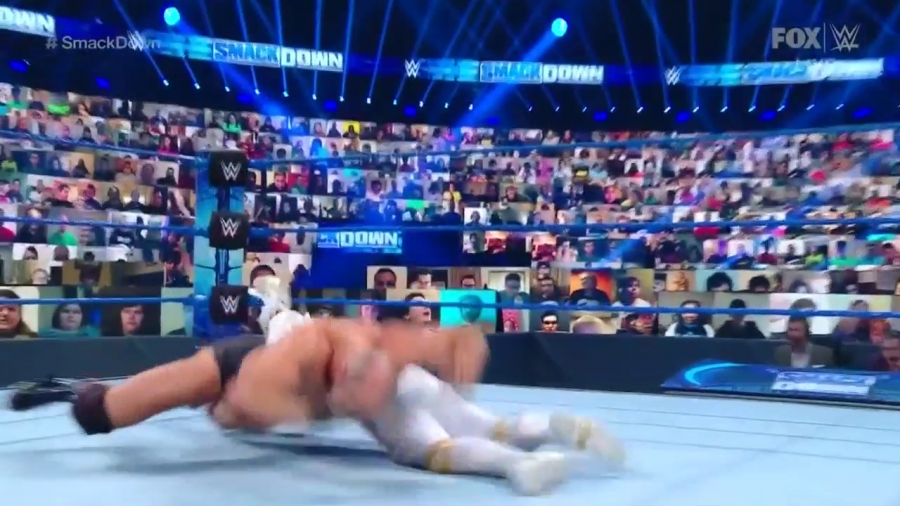 WWE_Friday_Night_SmackDown_2020_08_28_720p_HDTV_x264-NWCHD_mp40895.jpg
