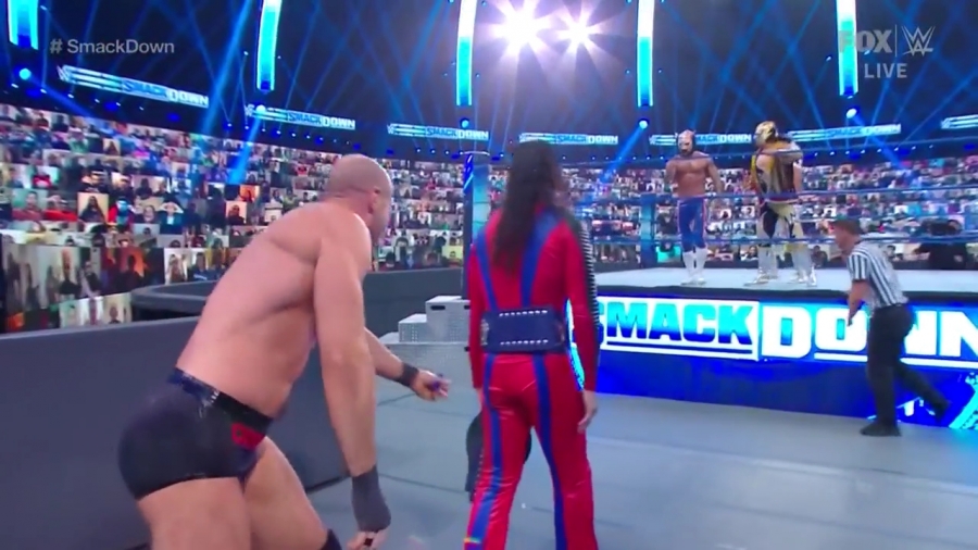 WWE_Friday_Night_SmackDown_2020_08_28_720p_HDTV_x264-NWCHD_mp40949.jpg