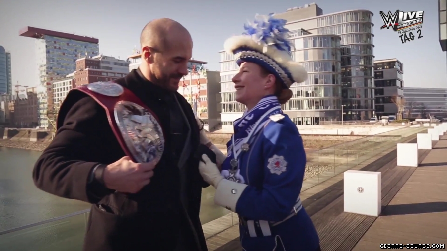 WWE_Live_Promotion_Tour_Video_Diary__mit_Cesaro__Tag_2__Dusseldorf_mp40065.jpg