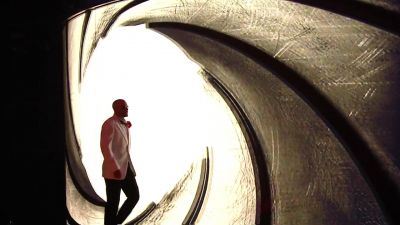 WWE_Photo_Shoot_S01E02_Cesaro_720p_WEB_h264-HEEL_mp40686.jpg