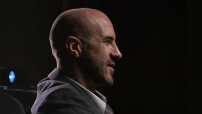 WWE_Photo_Shoot_S01E02_Cesaro_720p_WEB_h264-HEEL_mp41070.jpg