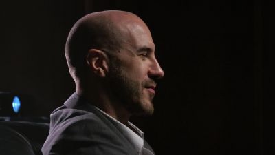 WWE_Photo_Shoot_S01E02_Cesaro_720p_WEB_h264-HEEL_mp41072.jpg