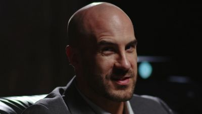 WWE_Photo_Shoot_S01E02_Cesaro_720p_WEB_h264-HEEL_mp41101.jpg