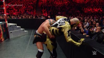 WWE_RAW_2017_05_08_PREAiR_UNCUT_720p_HDTV_x264-PLUTONiUM_mkv1100.jpg