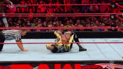 WWE_RAW_2017_05_08_PREAiR_UNCUT_720p_HDTV_x264-PLUTONiUM_mkv1122.jpg