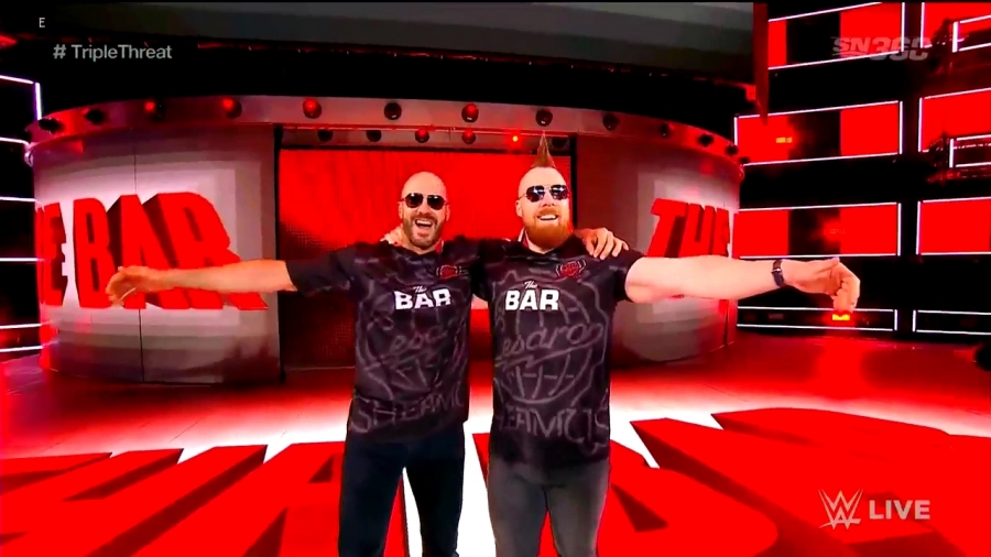 WWE_Smack_Down_Live_04_09_2018_720p_WEB-WDTeam_mp40026.jpg
