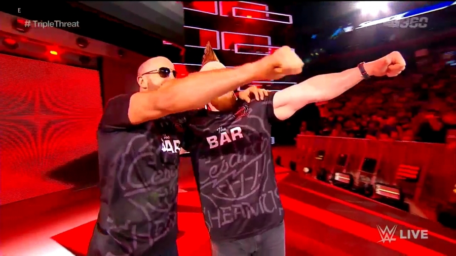 WWE_Smack_Down_Live_04_09_2018_720p_WEB-WDTeam_mp40031.jpg