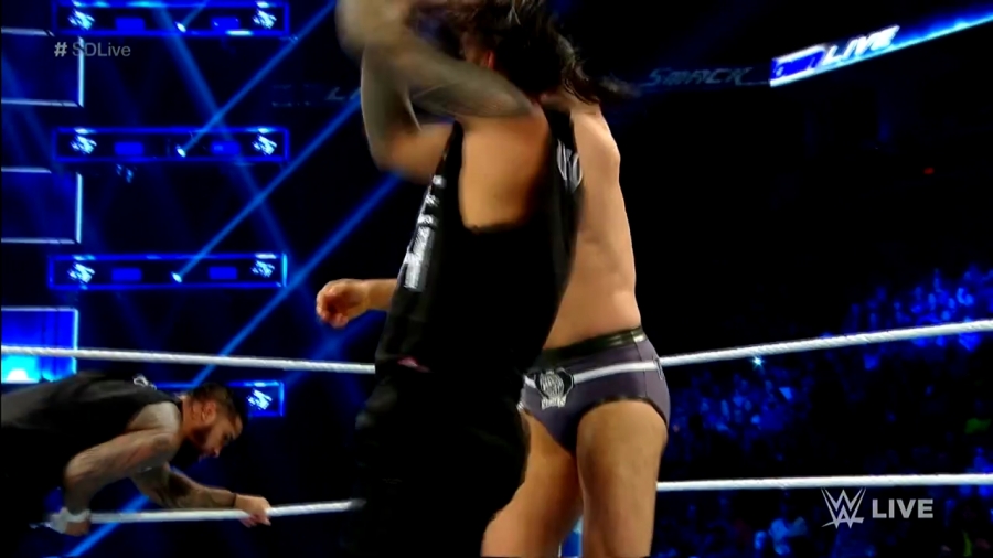 WWE_Smackdown_Live_2018_11_27_720p_HDTV_x264-Star_mp40155.jpg