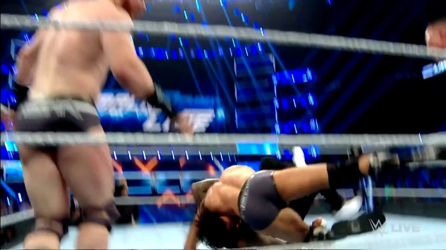 WWE_Smackdown_Live_2018_11_27_720p_HDTV_x264-Star_mp40201.jpg