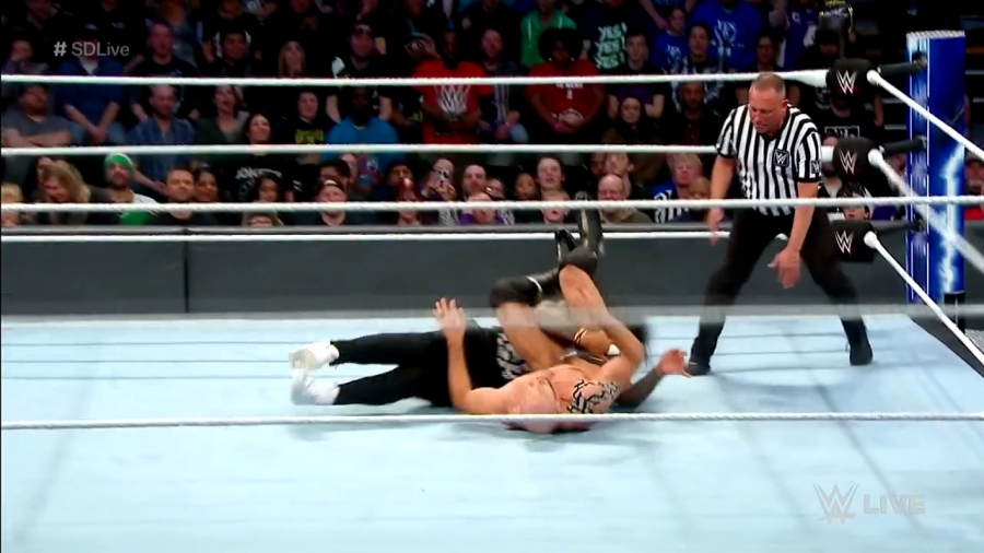 WWE_Smackdown_Live_2018_11_27_720p_HDTV_x264-Star_mp40373.jpg