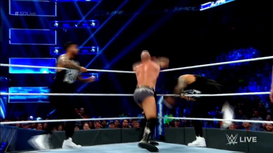 WWE_Smackdown_Live_2018_11_27_720p_HDTV_x264-Star_mp40383.jpg