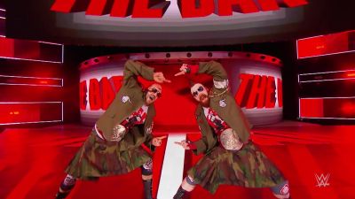 WWE_s_Sheamus___Cesaro__and_Super_Leagues_-_FIFA_Showdown___Ep__5_mp40050.jpg