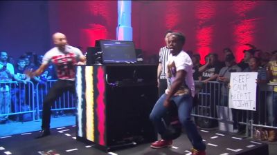 WWE_x_IGN_eSports_Showdown_mp41811.jpg