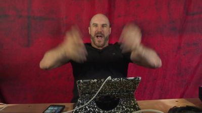 What_does_CESARO_think_of_YOUR_FAN_DECKS_-_Clash_with_Cesaro__21_mp40020.jpg