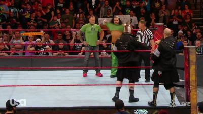 wwe_raw_2017_05_22_720p_hdtv_x264-kyr_mkv0142.jpg