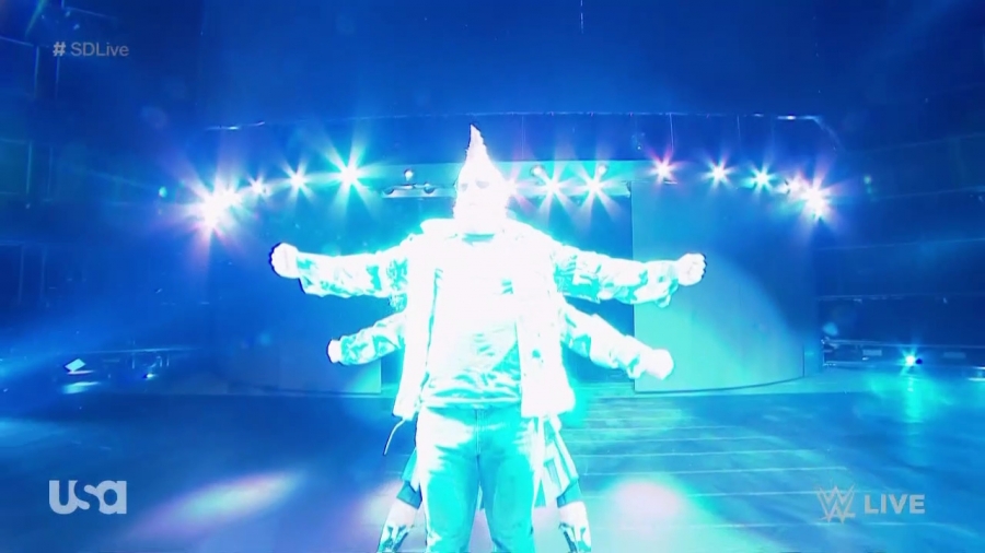 WWE_SmackDown_2018_05_08_720p_WEB_h264-HEEL_mp41287.jpg