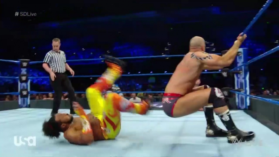 WWE_SmackDown_2018_05_08_720p_WEB_h264-HEEL_mp41416.jpg
