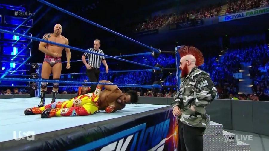 WWE_SmackDown_2018_05_08_720p_WEB_h264-HEEL_mp41462.jpg