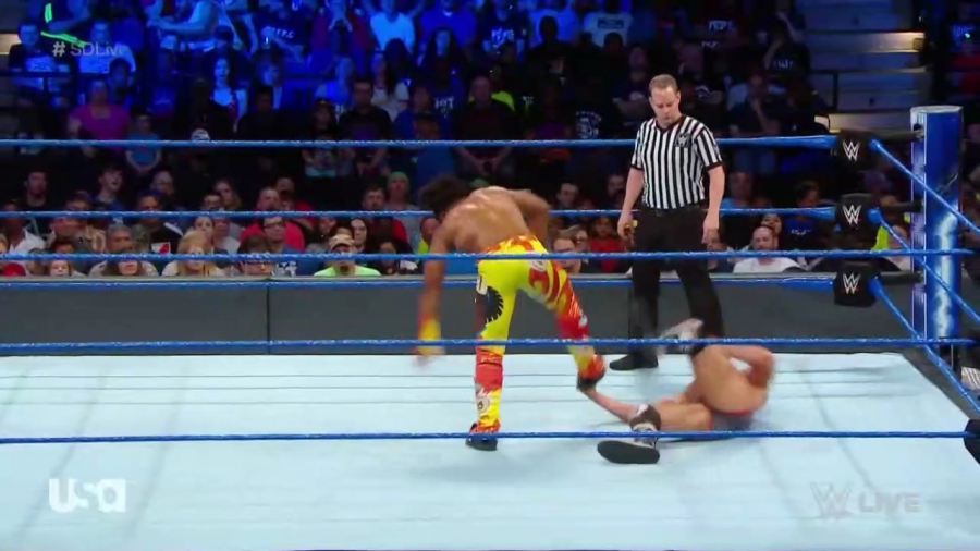 WWE_SmackDown_2018_05_08_720p_WEB_h264-HEEL_mp41601.jpg
