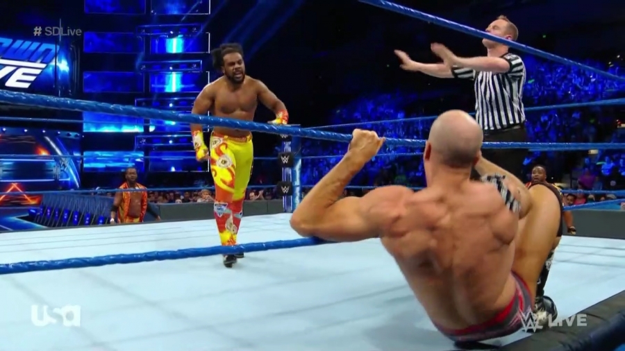 WWE_SmackDown_2018_05_08_720p_WEB_h264-HEEL_mp41642.jpg