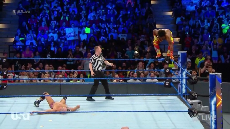 WWE_SmackDown_2018_05_08_720p_WEB_h264-HEEL_mp41736.jpg