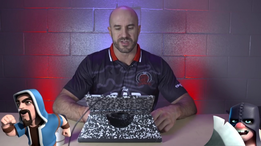 ROYAL_RECRUITS_ALL_OVER_THE_FIELD__-_Clash_with_Cesaro_mp40072.jpg