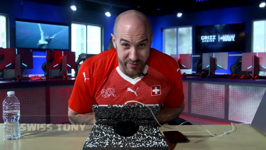 CESARO_OVERPOWERS_THE_EVIL_WITHIN_THE_RING__28At_Grizz_Gaming___29_-_Clash_With_Ce_mp40007.jpg