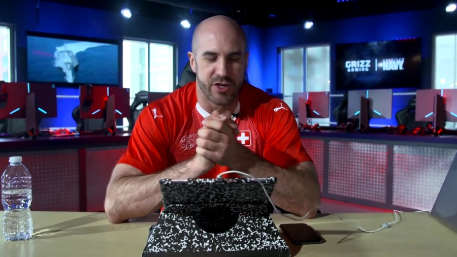 CESARO_OVERPOWERS_THE_EVIL_WITHIN_THE_RING__28At_Grizz_Gaming___29_-_Clash_With_Ce_mp40040.jpg
