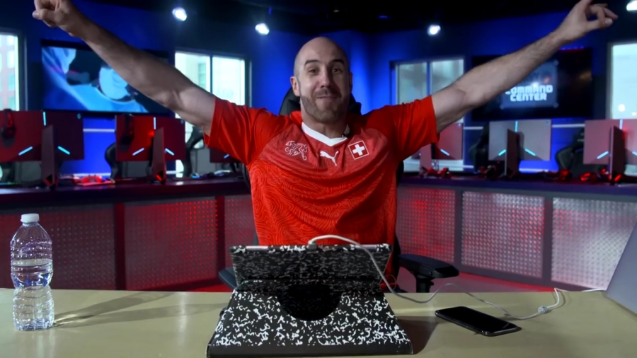 CESARO_OVERPOWERS_THE_EVIL_WITHIN_THE_RING__28At_Grizz_Gaming___29_-_Clash_With_Ce_mp40277.jpg