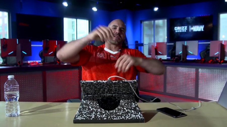 CESARO_OVERPOWERS_THE_EVIL_WITHIN_THE_RING__28At_Grizz_Gaming___29_-_Clash_With_Ce_mp40296.jpg
